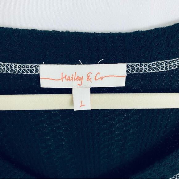 Hailey & Co Long Sleeve Top Size Large - Picture 10 of 10